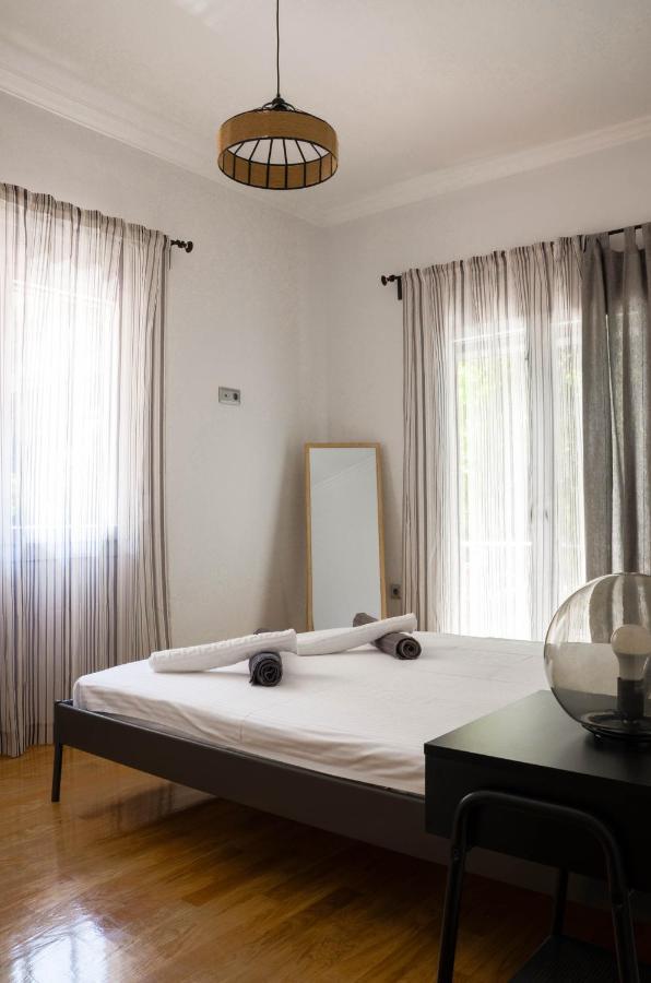 Adorable 2 Bedroom Apartment Close To Ancient Athens City Center Exterior photo