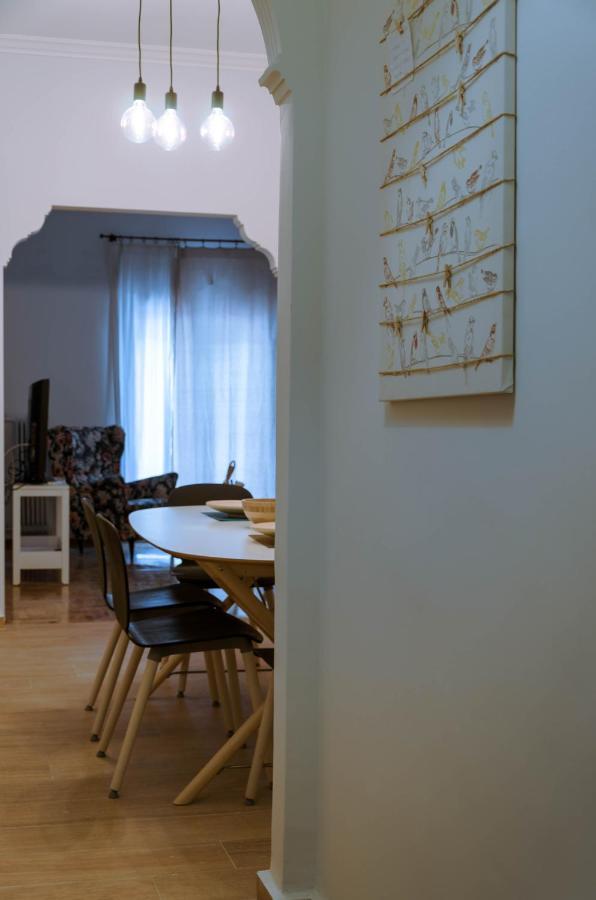 Adorable 2 Bedroom Apartment Close To Ancient Athens City Center Exterior photo